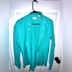 Men’s Button up shirt